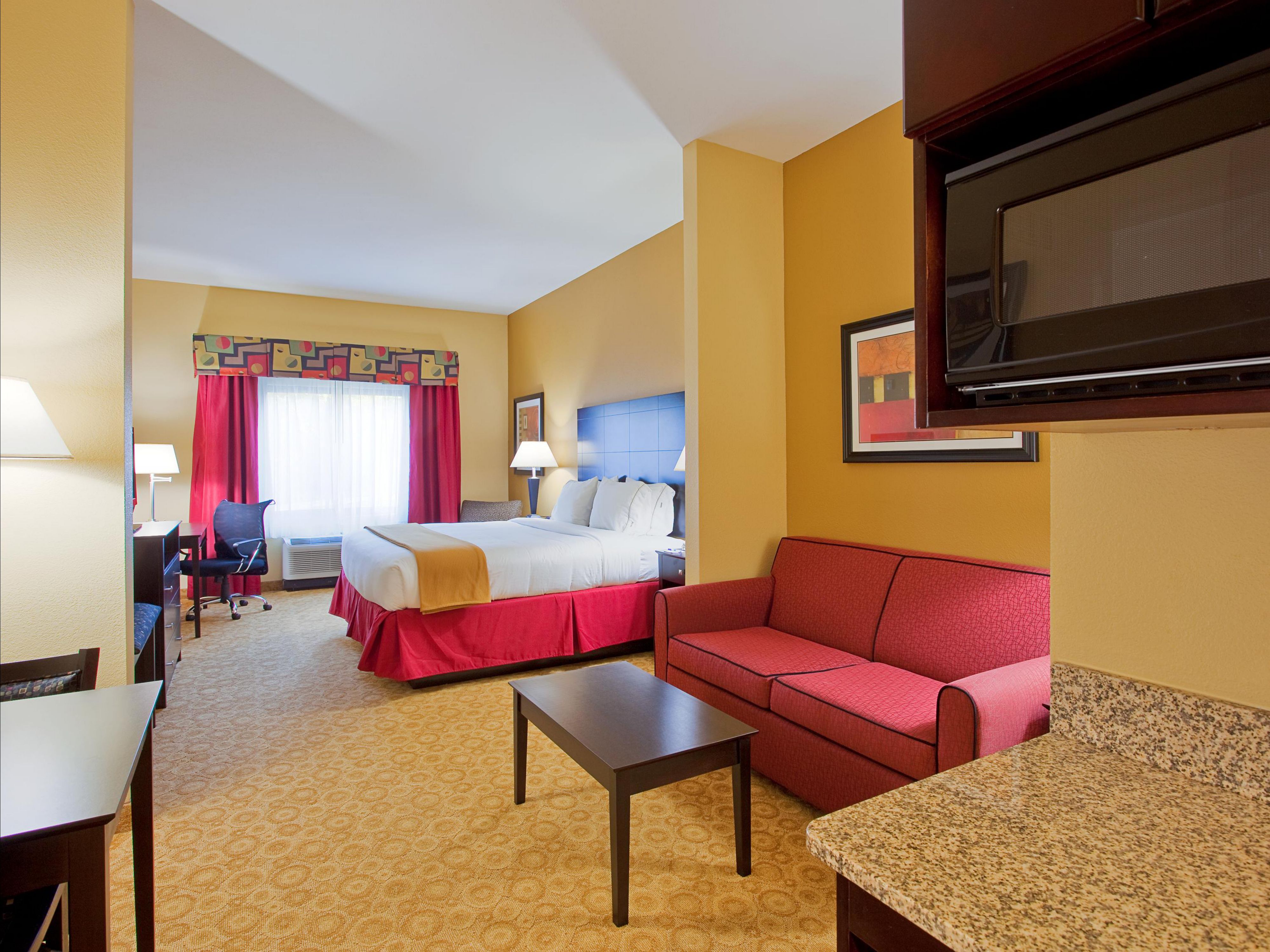 King Suite Holiday Inn Express